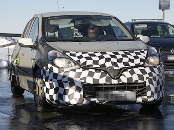 ��������� ���� ��������� ������ Renault Clio. ���� � ����� autoexpress.co.uk